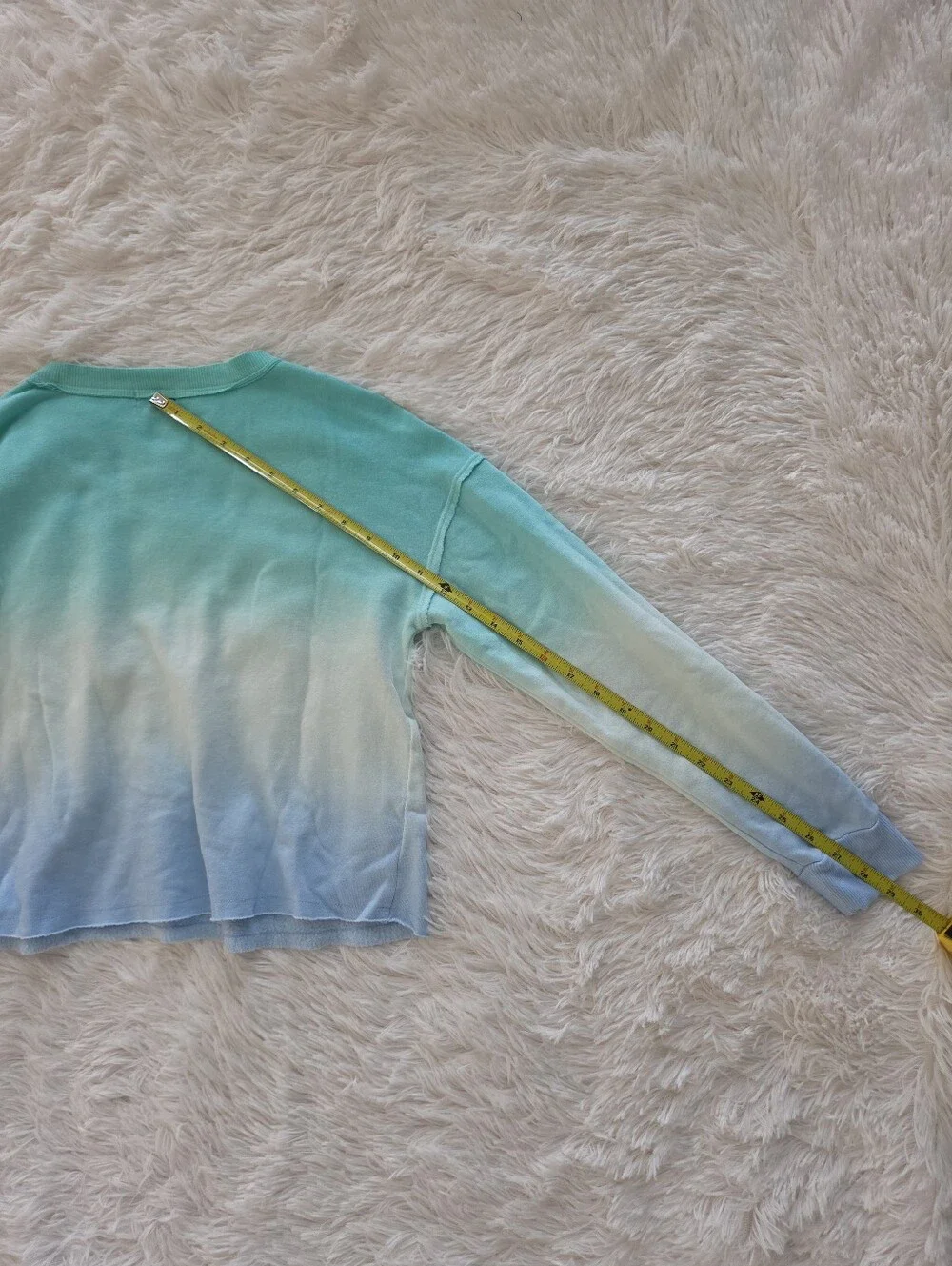 Art Class Ombre Aqua White Blue Pullover Lightweight Sweatshirt Girls Size 10/12